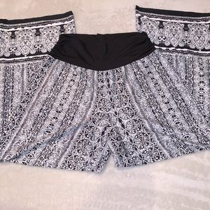 🌺 3/$15 🌺 Parachute Pants